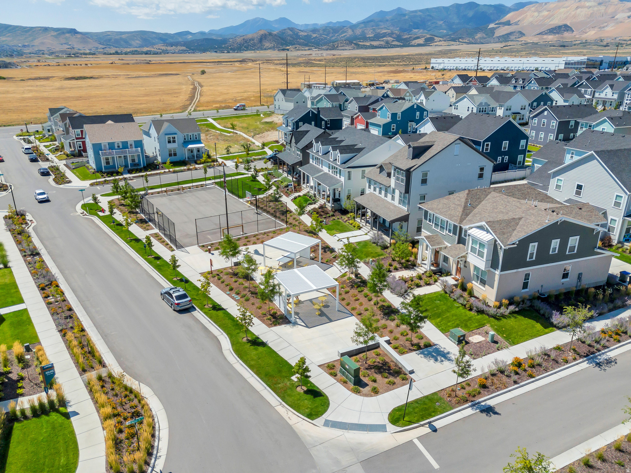 DAYBREAK - Residential