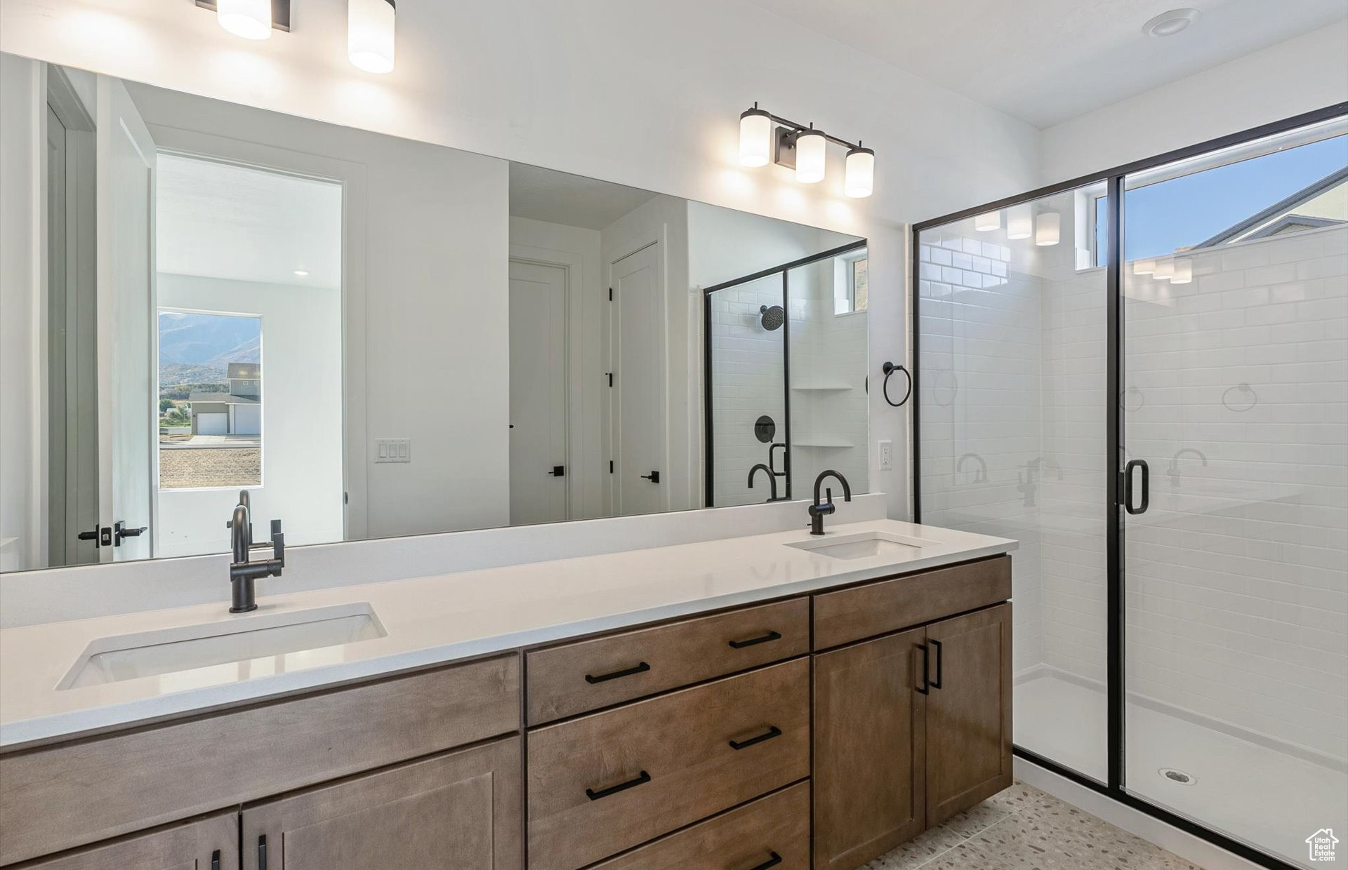 VALLEY VIEW - Residential