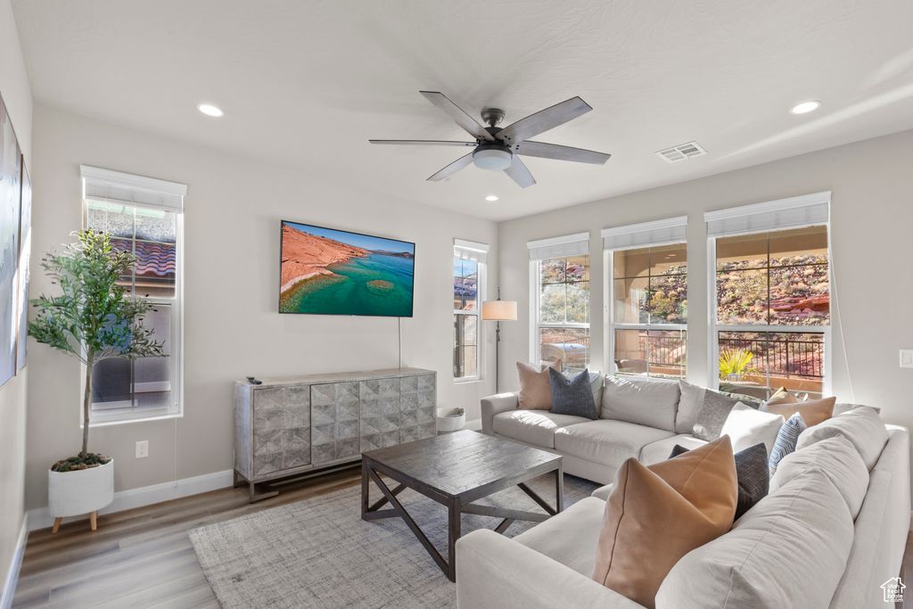 Photo of 2343 E ESCONDIDO DR, Washington, UT 84780 (MLS # 2118405)