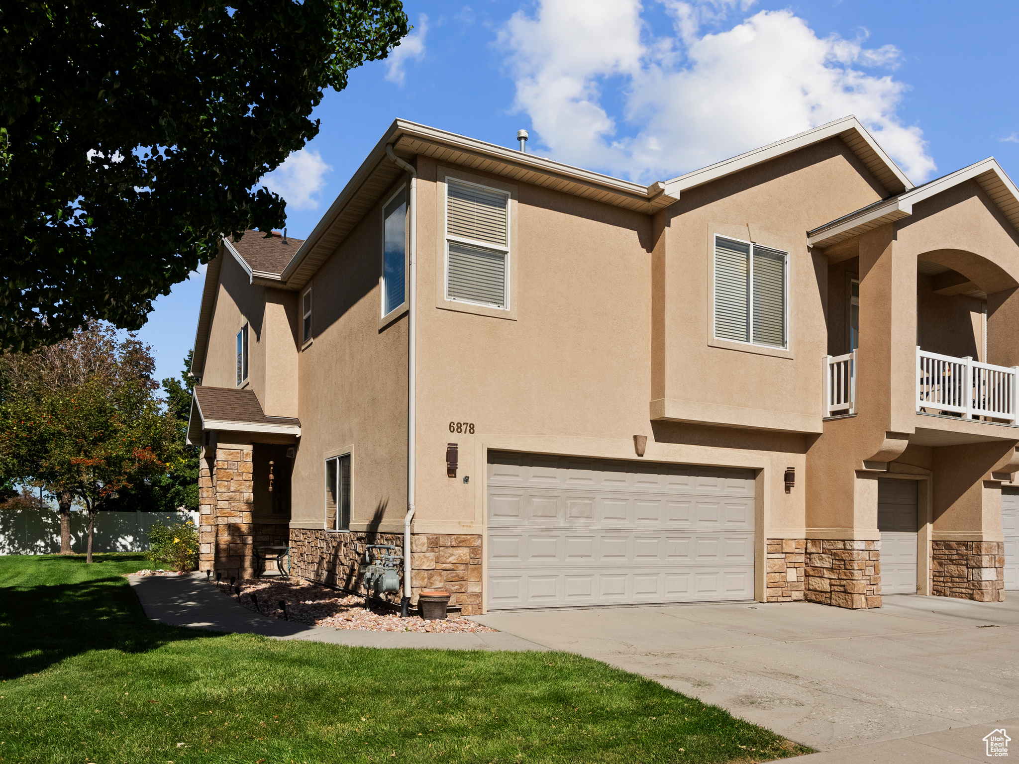 TOWNS AT HUNTER VILLAGE - Residential