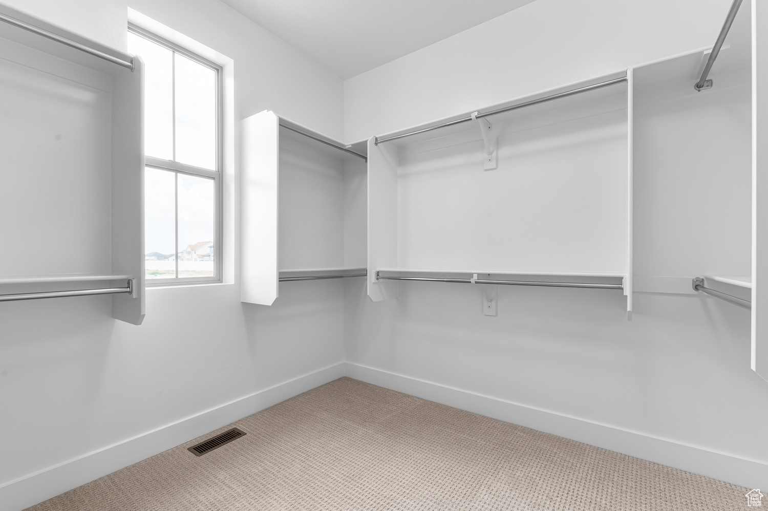 HOLBROOK PLACE ESTATES 1102 - Residential