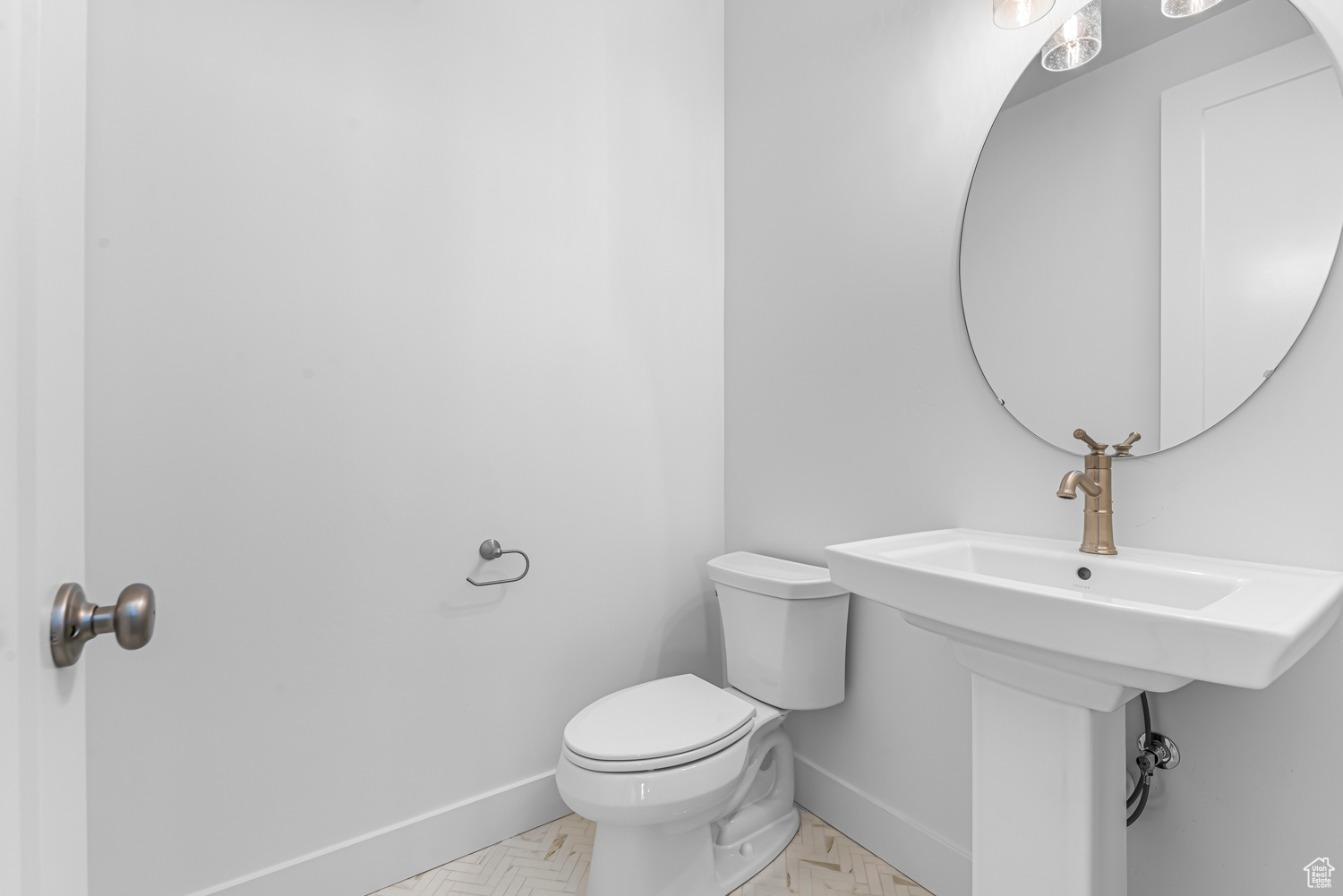 HOLBROOK PLACE ESTATES 1102 - Residential