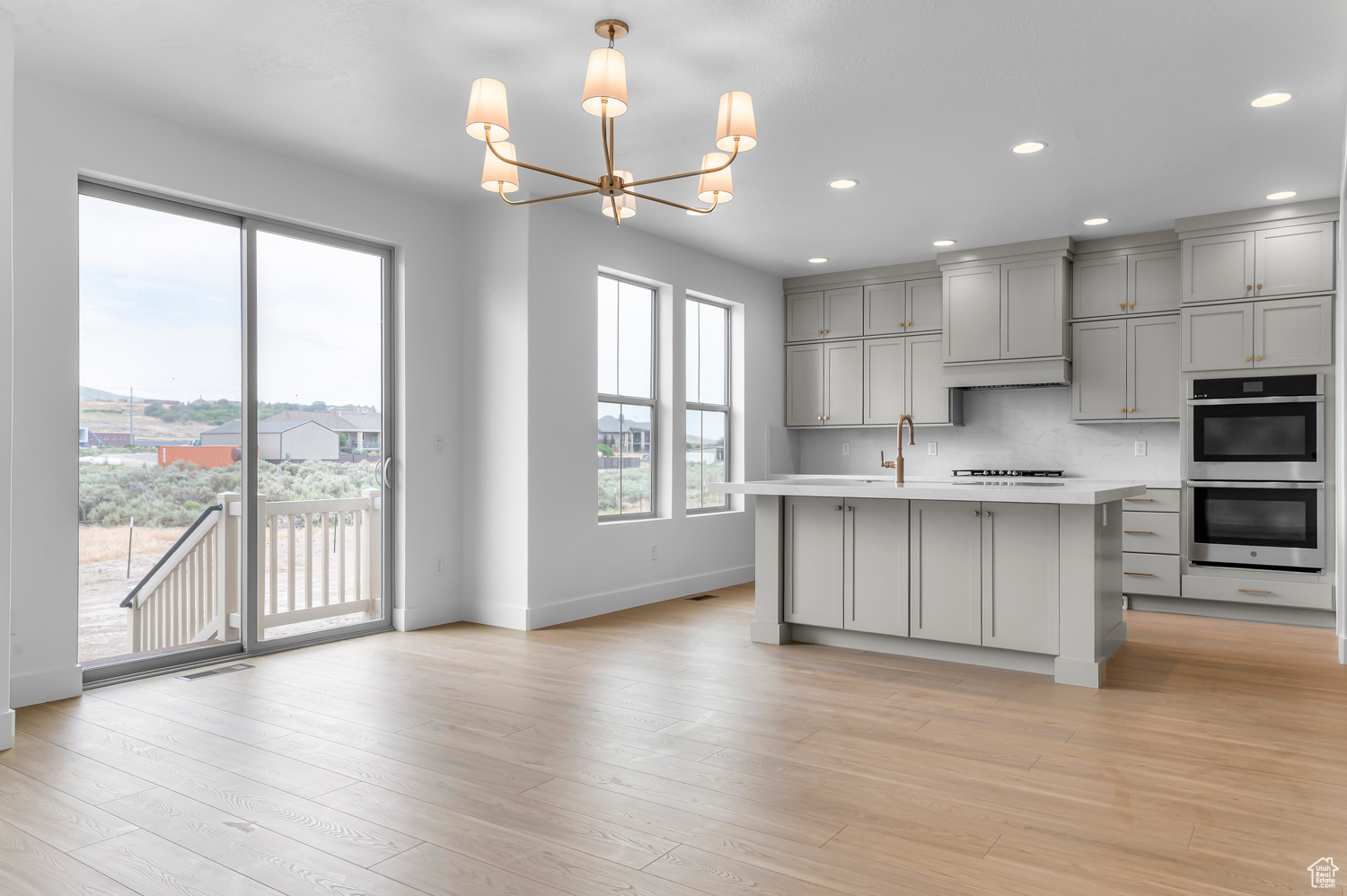 HOLBROOK PLACE ESTATES 1102 - Residential