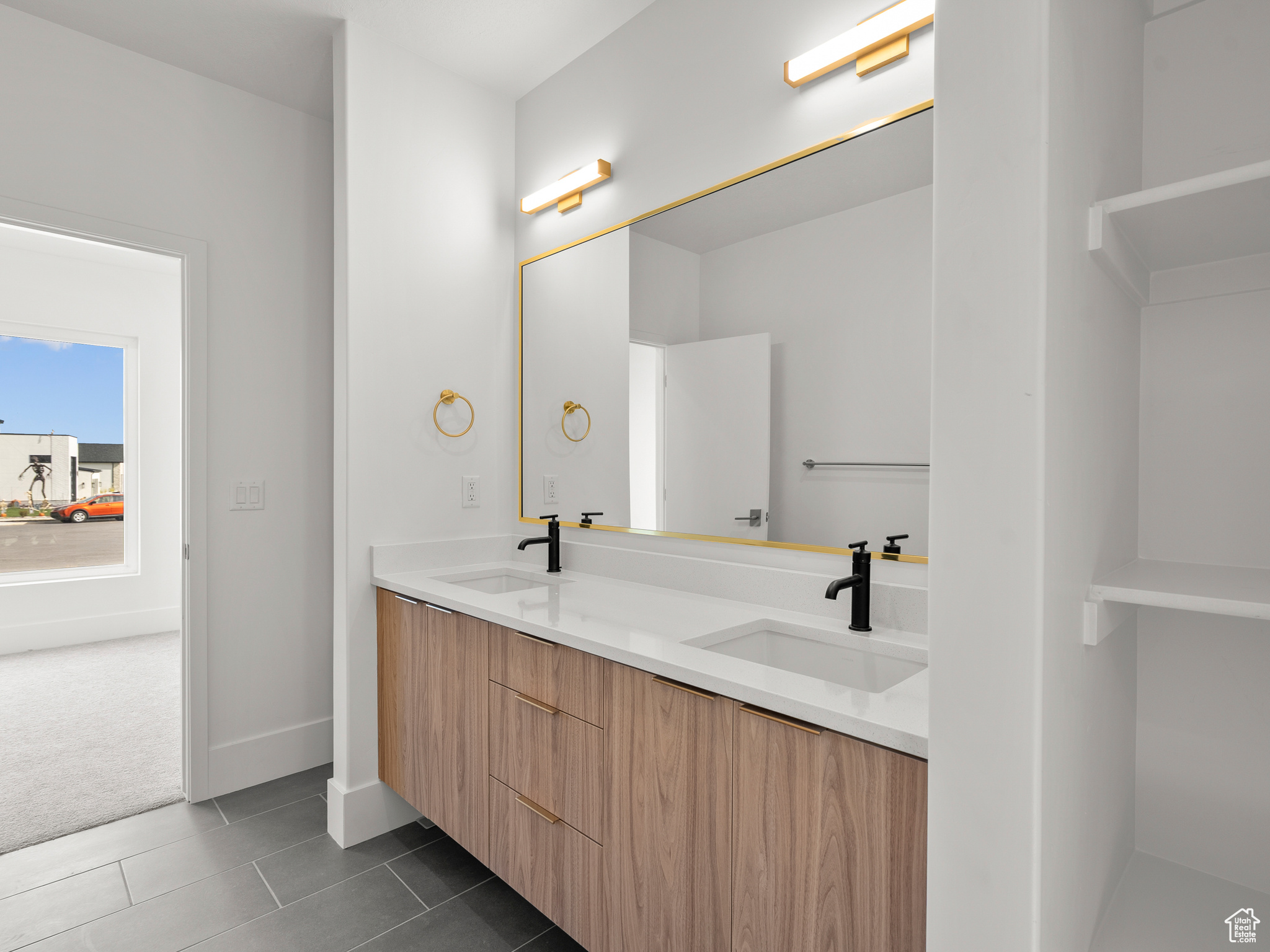 RIDGES AT ROSE CANYON - Residential