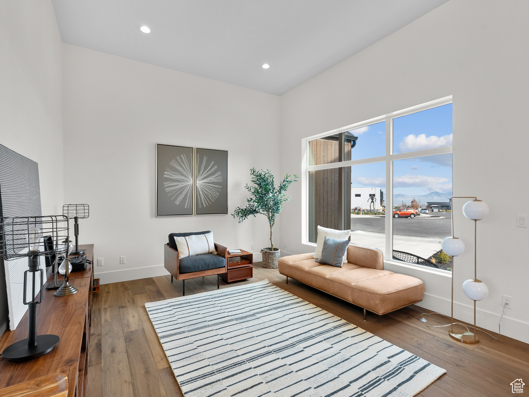 RIDGES AT ROSE CANYON - Residential