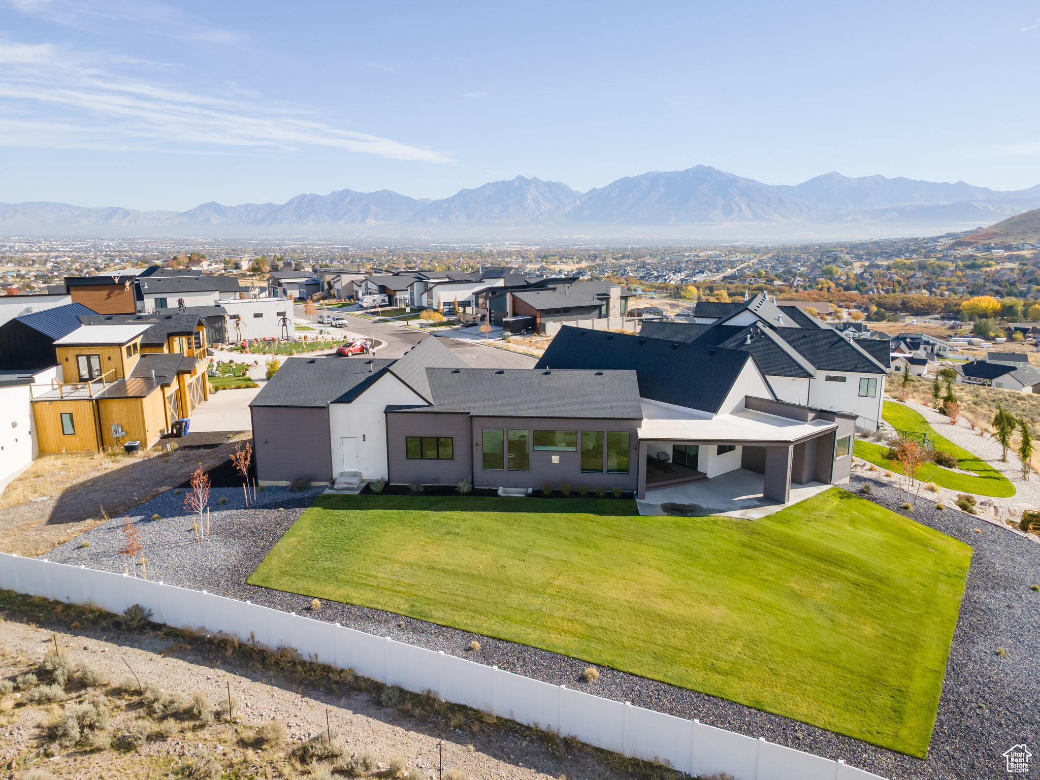 RIDGES AT ROSE CANYON - Residential
