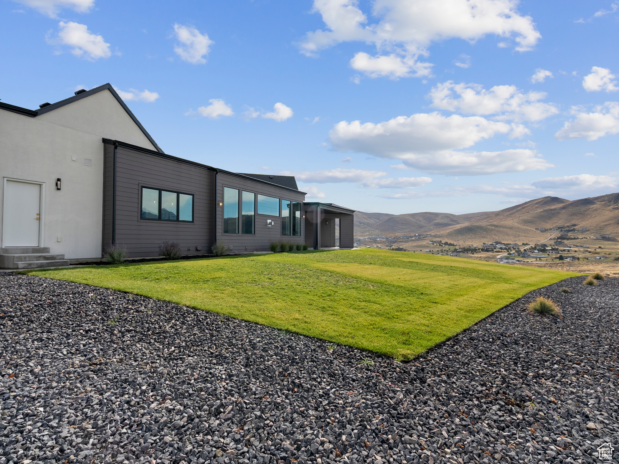 RIDGES AT ROSE CANYON - Residential