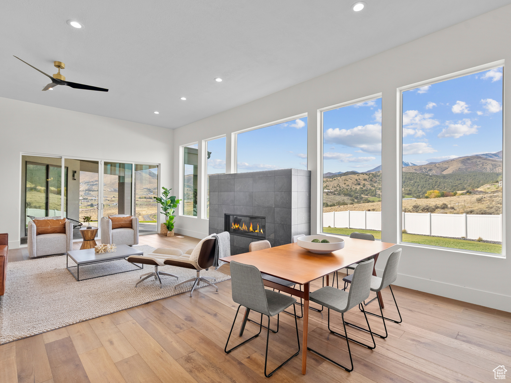 RIDGES AT ROSE CANYON - Residential