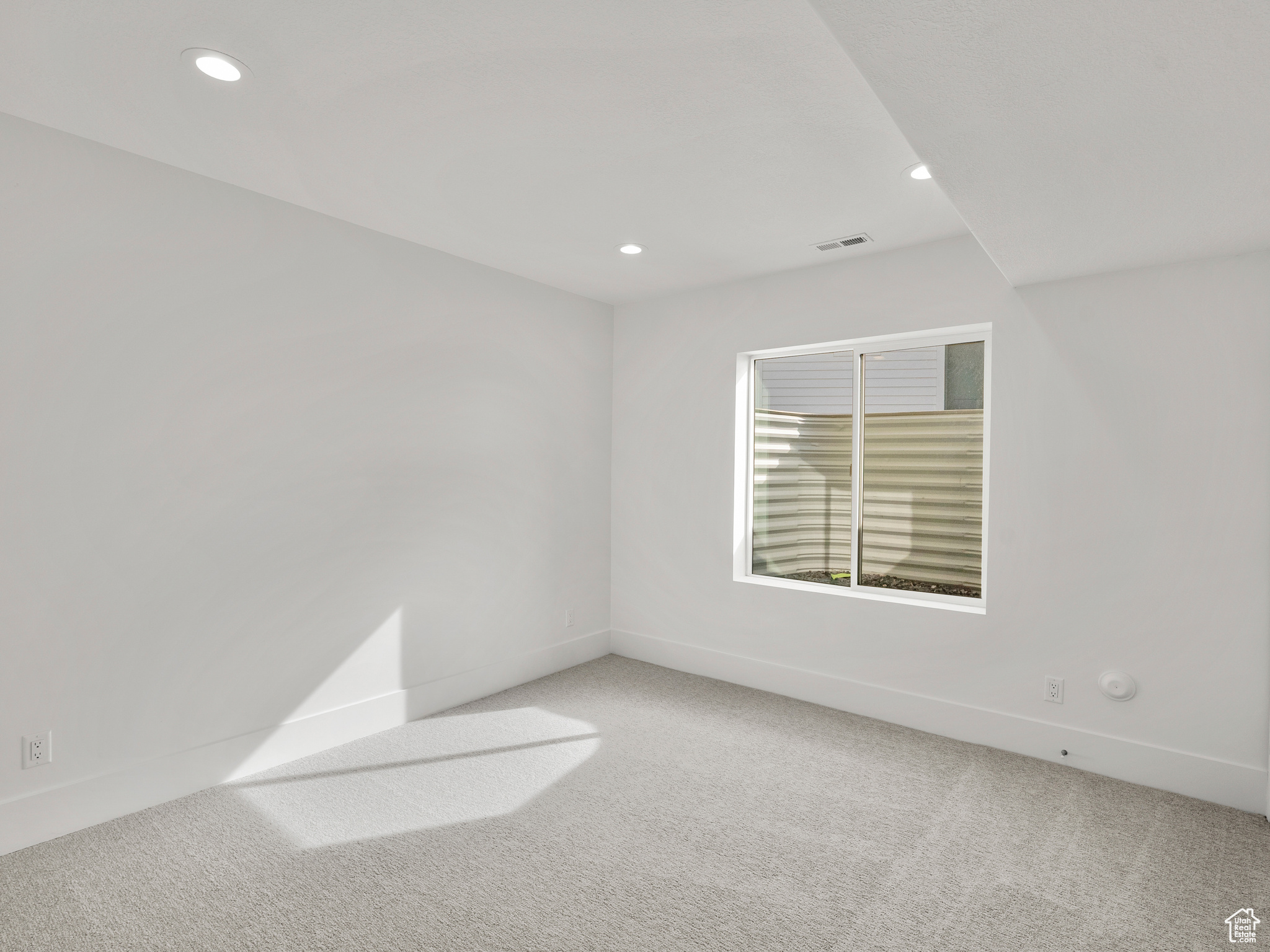 RIDGES AT ROSE CANYON - Residential