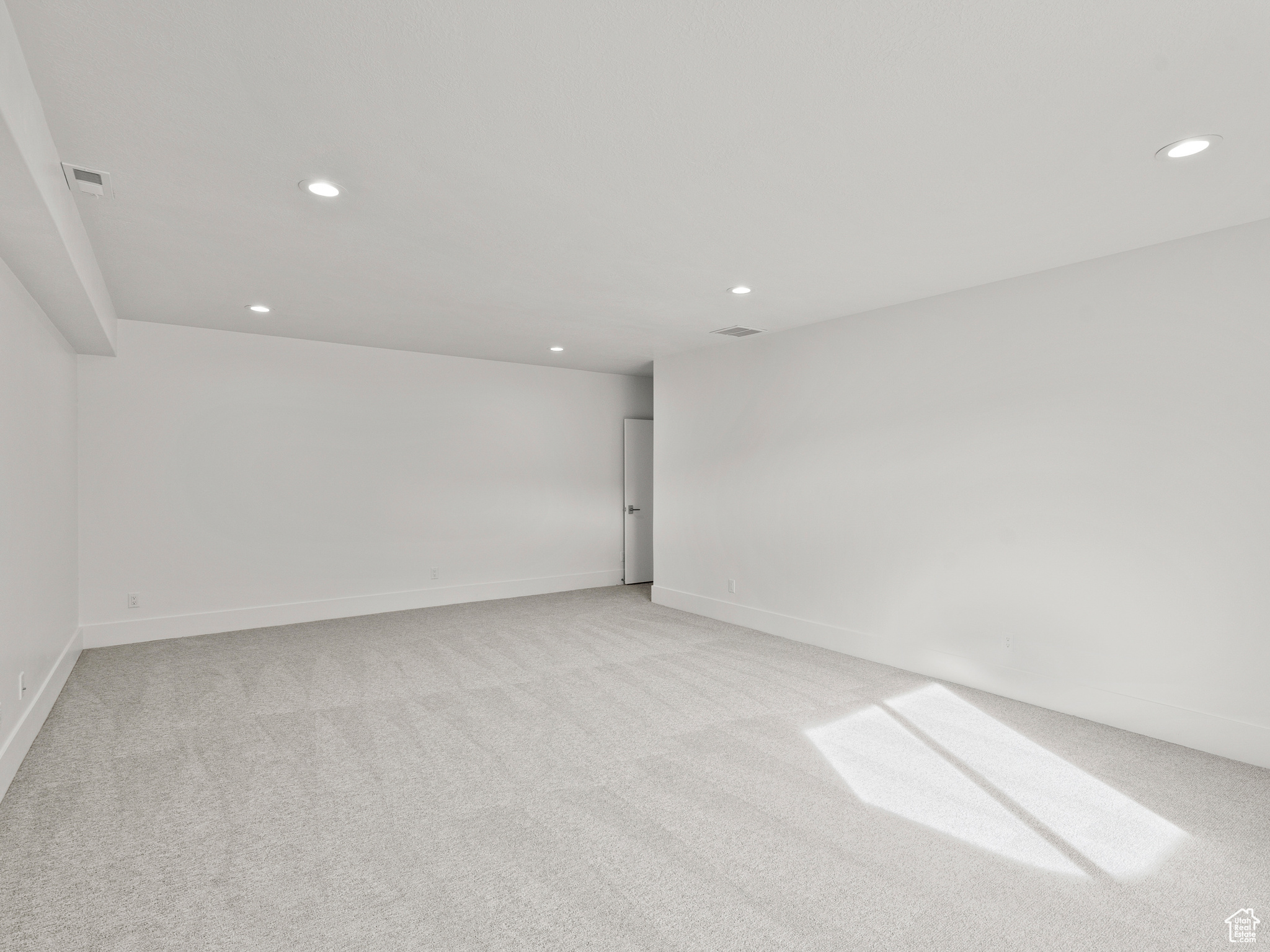 RIDGES AT ROSE CANYON - Residential