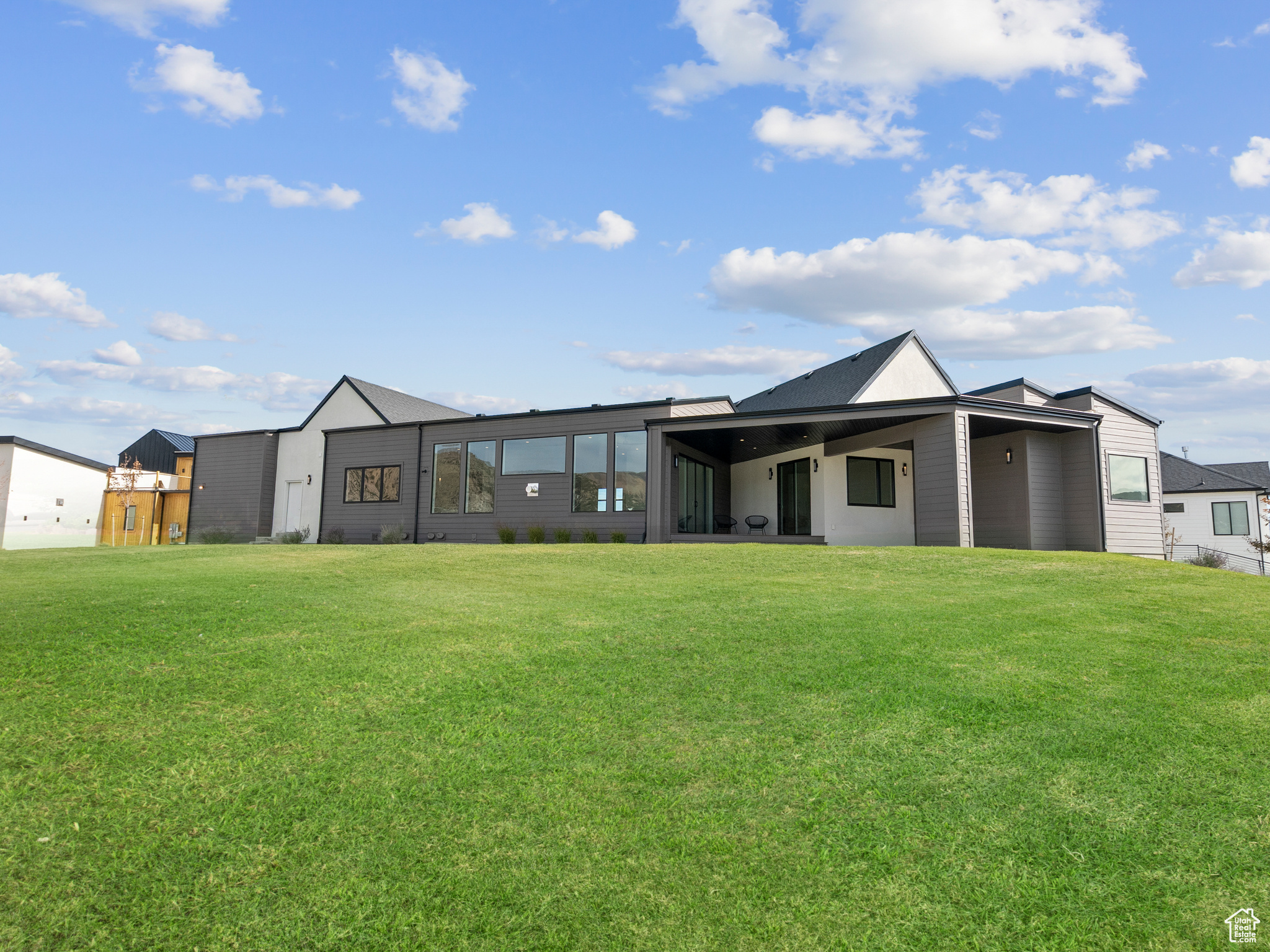 RIDGES AT ROSE CANYON - Residential