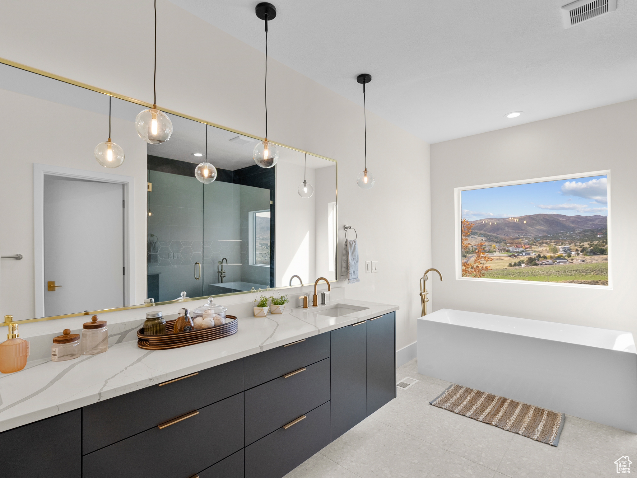 RIDGES AT ROSE CANYON - Residential