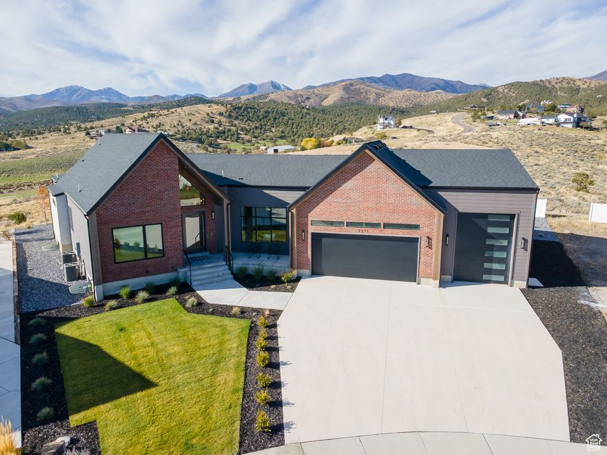 OPEN HOUSE SAT DEC 6 10:00 AM - 1:00 PM. Discover your dream home at 7371 W Summit Crest Circle. Nestled amidst a prestigious community of luxury homes, this stunning residence offers breathtaking panoramic views of Rose Canyon. Enjoy the serenity of a quiet cul-de-sac location while being just minutes away from all the amenities you desire. This 6-bedroom, 4.5 bathroom home boasts nearly 6,000 square feet of finished living space, providing ample room for comfortable and luxurious living. Accommodate your entire fleet with an oversized garage capable of housing 4 cars or 2 cars and an RV. Experience the pinnacle of culinary excellence with a top-of-the-line appliance package along with a Butler's pantry. Relax and entertain on your private, flat, fully landscaped lot of 0.44 acres along with the peace of mind of a 12 Month Builder Home Warranty. Information deemed reliable, but not a guarantee. Square footage provided as a courtesy only. Buyer is advised to obtain an independent measurement and to verify all information.