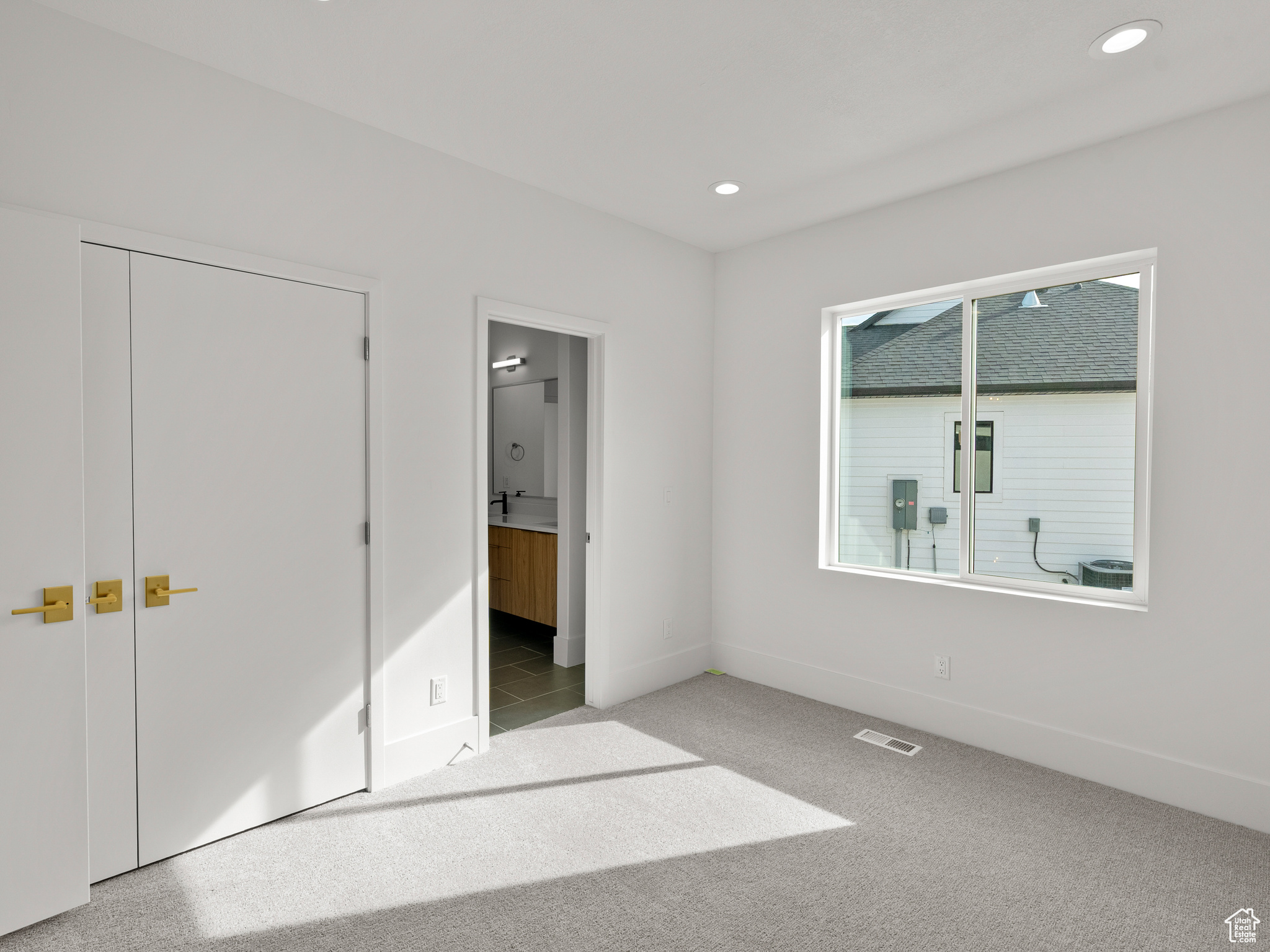 RIDGES AT ROSE CANYON - Residential