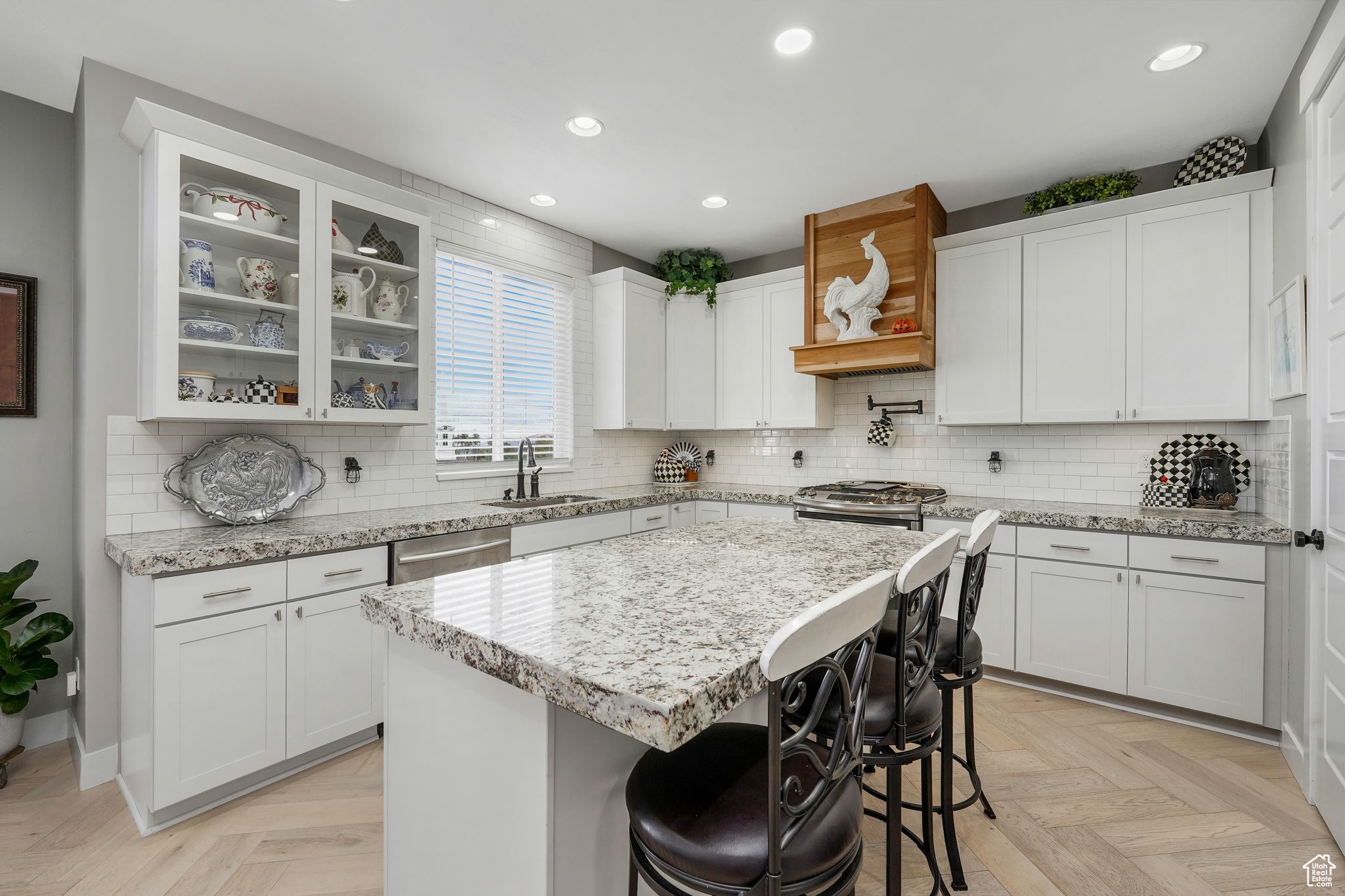 PLEASANT VIEW - Residential