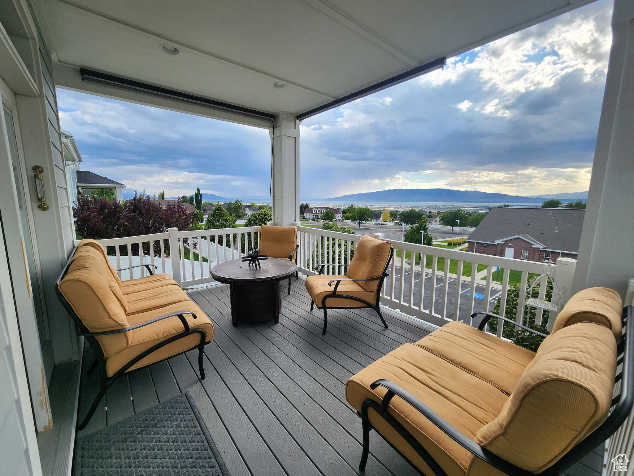 PLEASANT VIEW - Residential