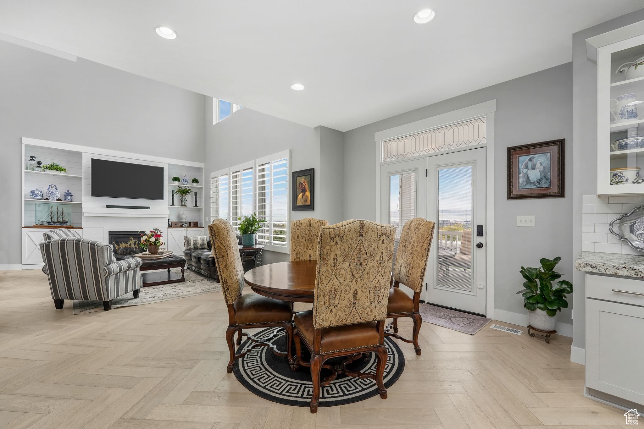 PLEASANT VIEW - Residential