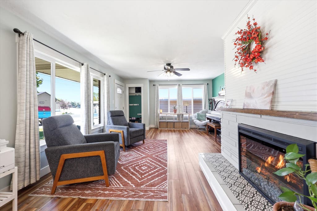 Photo of 5037 S 3200 W, Taylorsville, UT 84118 (MLS # 2176548)