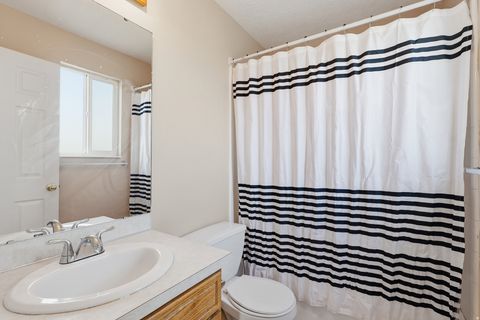 Tiny photo for 1932 N 810 W, Clinton, UT 84015 (MLS # 2131425)