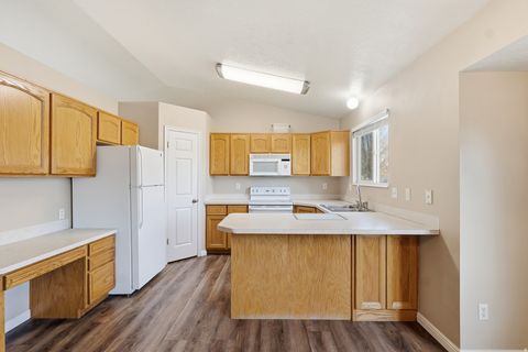 Tiny photo for 1932 N 810 W, Clinton, UT 84015 (MLS # 2131425)