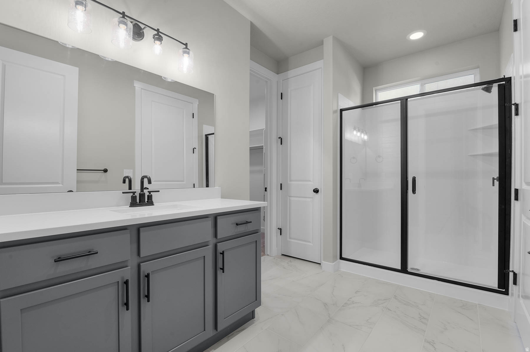 OVERLAND GARDENS D175 - Residential