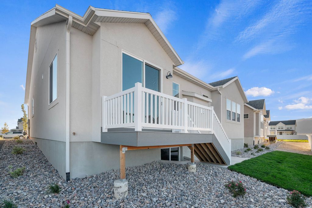 Photo of 1247 E DESERT PEAK, Eagle Mountain, UT 84005 (MLS # 2119898)