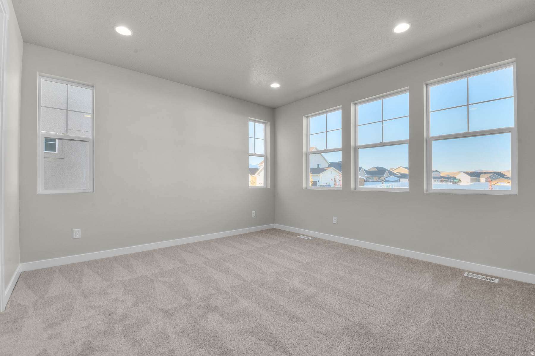 OVERLAND GARDENS D175 - Residential