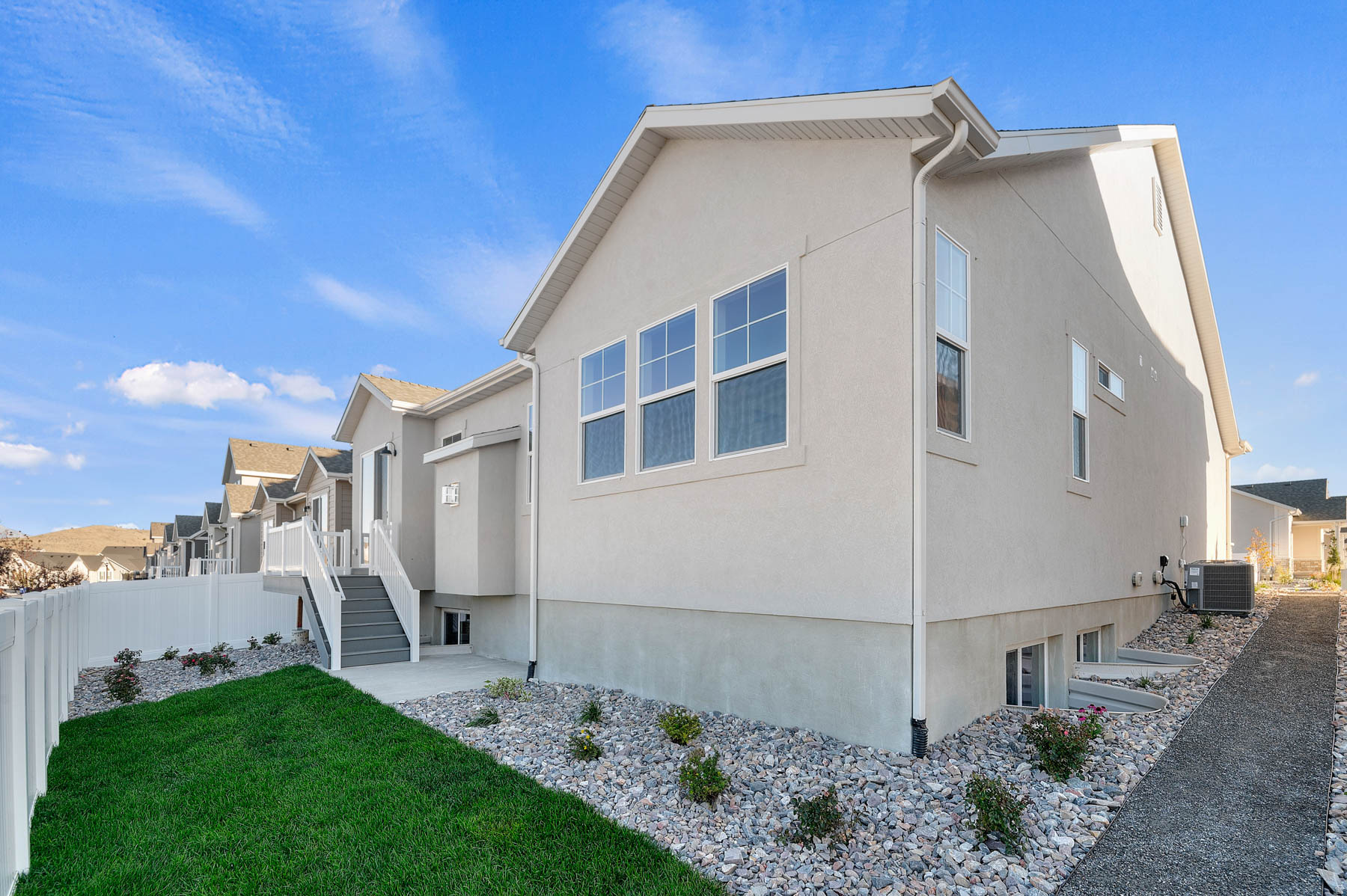 OVERLAND GARDENS D175 - Residential