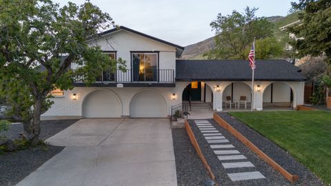 Tiny photo for 1209 N 950 E, Bountiful, UT 84010 (MLS # 2152852)