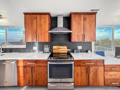 Tiny photo for 1209 N 950 E, Bountiful, UT 84010 (MLS # 2152852)