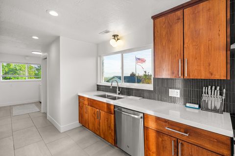 Tiny photo for 1209 N 950 E, Bountiful, UT 84010 (MLS # 2152852)