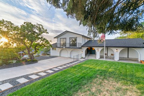 Tiny photo for 1209 N 950 E, Bountiful, UT 84010 (MLS # 2152852)