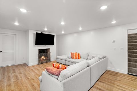 Tiny photo for 1209 N 950 E, Bountiful, UT 84010 (MLS # 2152852)