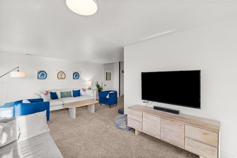 Tiny photo for 1209 N 950 E, Bountiful, UT 84010 (MLS # 2152852)
