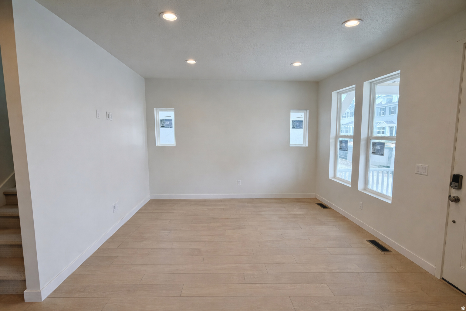 DAYBREAK - Residential