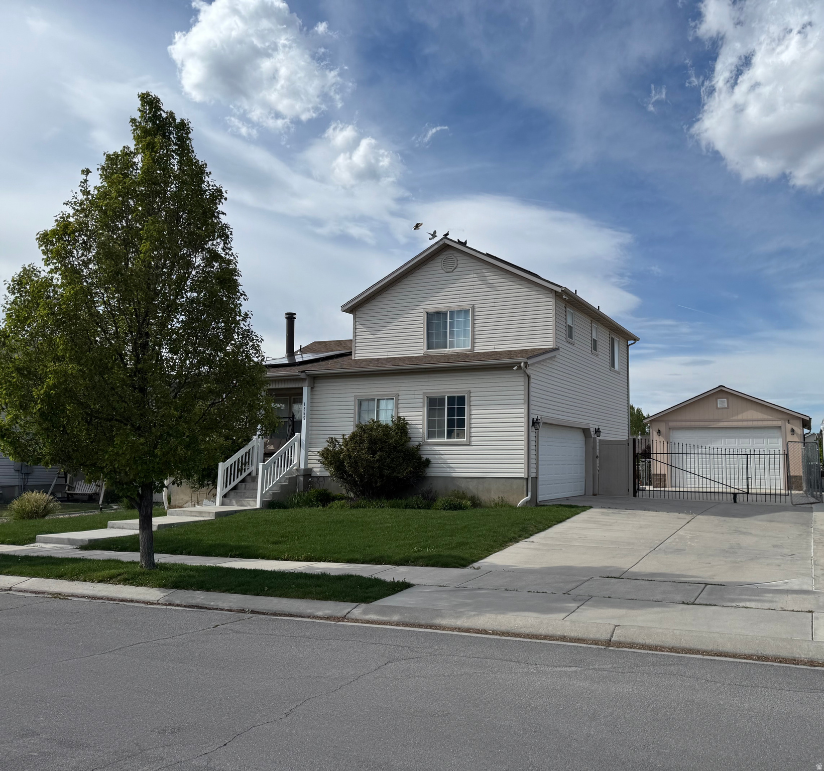 CEDAR TRAIL VILLAGE - Residential