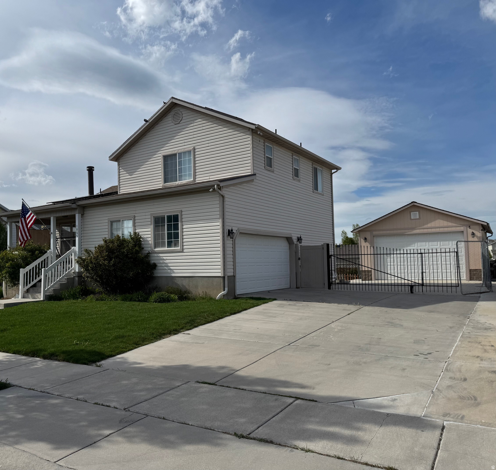 CEDAR TRAIL VILLAGE - Residential