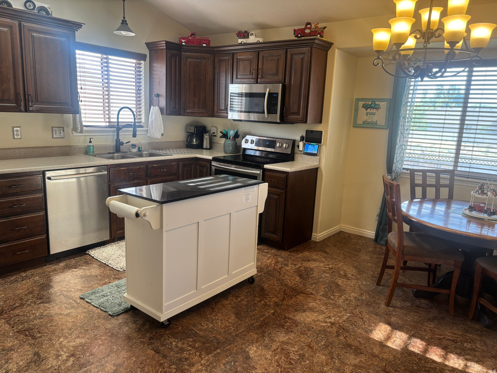 CEDAR TRAIL VILLAGE - Residential