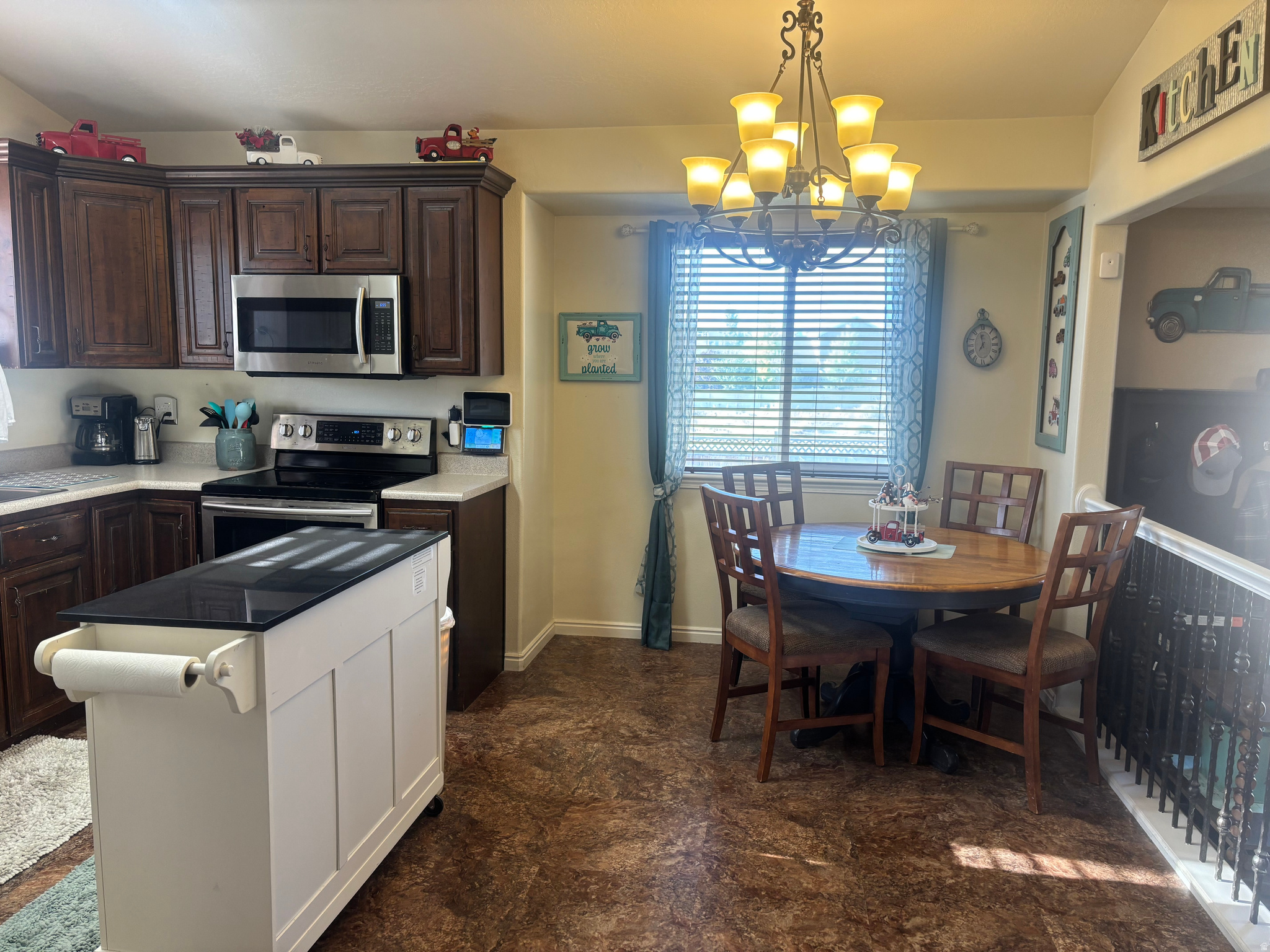 CEDAR TRAIL VILLAGE - Residential