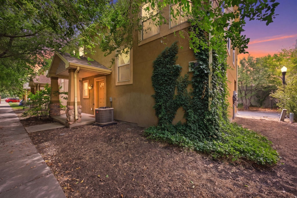 Photo of 422 N HODGES LN, Salt Lake City, UT 84116 (MLS # 2173871)
