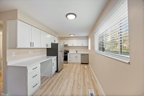 Photo of 2220 E MURRAY HOLLADAY RD #110, Holladay, UT 84117 (MLS # 2130223)