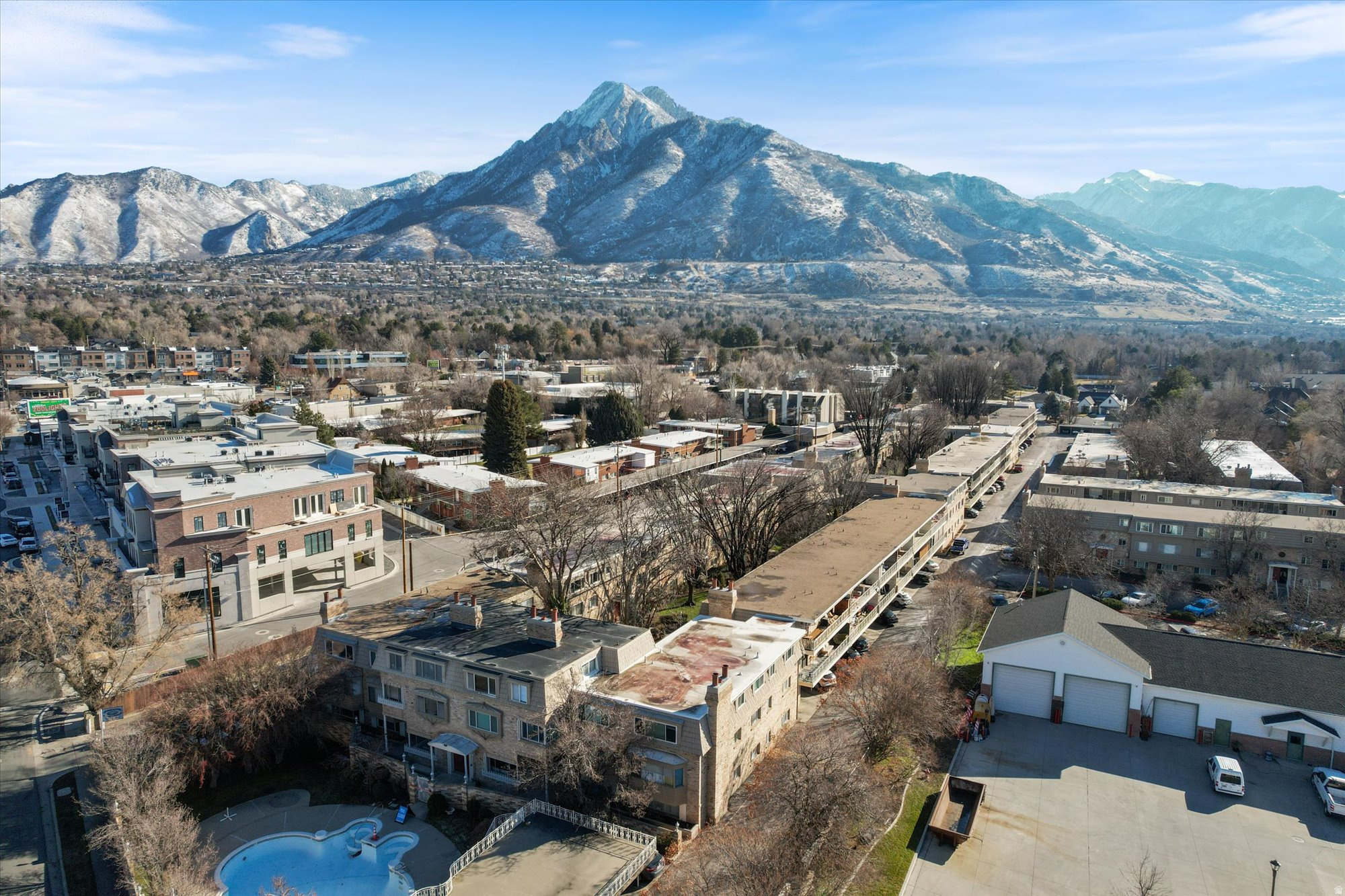 AIX LA CHAPELLE - Residential