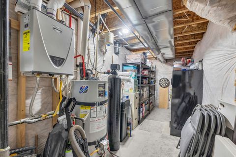 Tiny photo for 2246 W BLUEBIRD DR, West Haven, UT 84401 (MLS # 2169758)