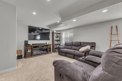 Tiny photo for 2246 W BLUEBIRD DR, West Haven, UT 84401 (MLS # 2169758)