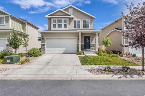 Photo of 2246 W BLUEBIRD DR, West Haven, UT 84401 (MLS # 2169758)