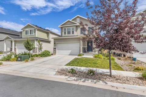 Tiny photo for 2246 W BLUEBIRD DR, West Haven, UT 84401 (MLS # 2169758)
