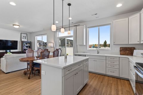 Tiny photo for 3233 S BURKHILL LN, Syracuse, UT 84075 (MLS # 2156899)