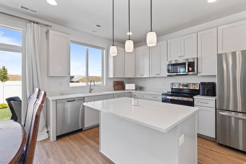 Tiny photo for 3233 S BURKHILL LN, Syracuse, UT 84075 (MLS # 2156899)