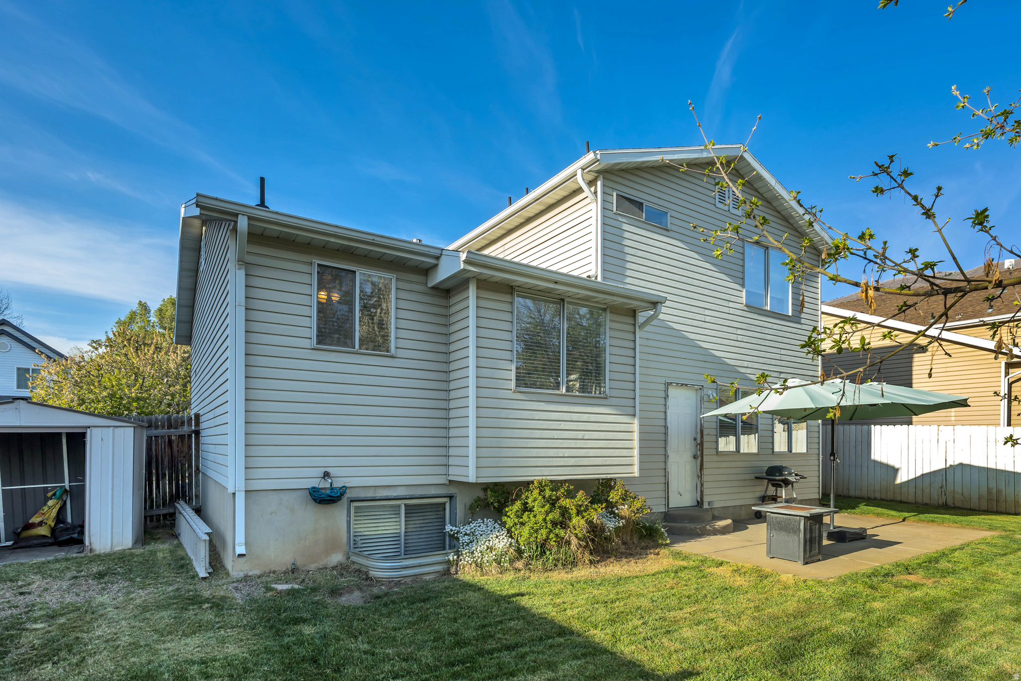 GREEN FIELDS - Residential