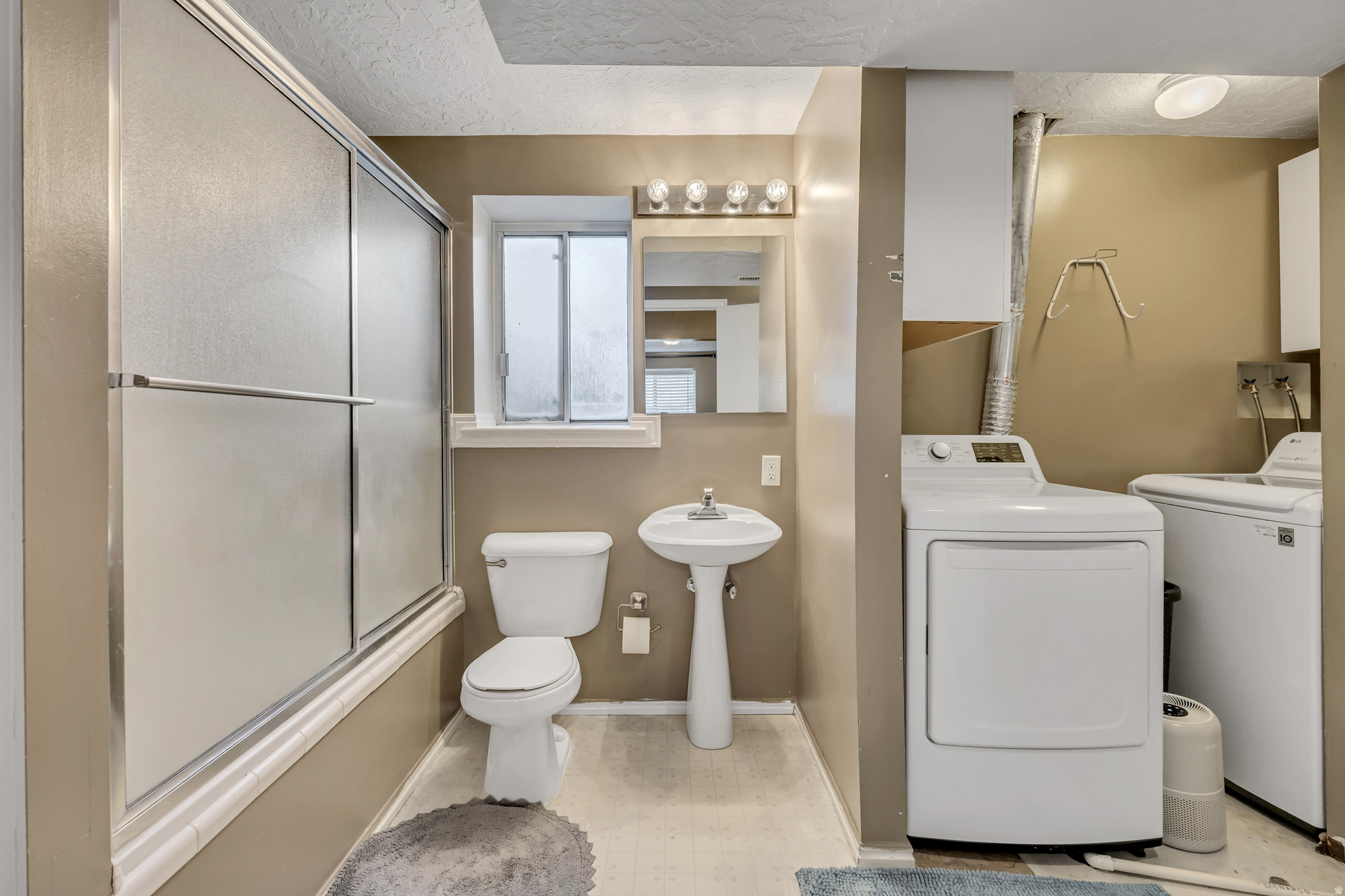 GREEN FIELDS - Residential